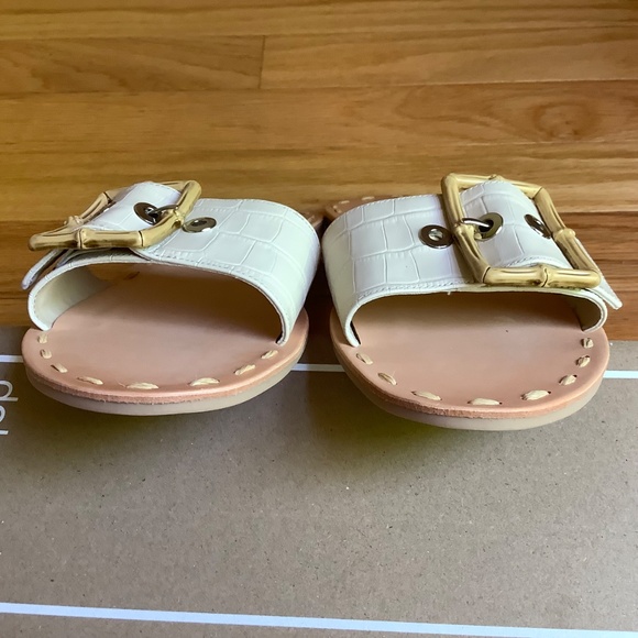 Dolce Vita Dasa Embossed Leather Buckle Slide Sandals Eggshell SZ 9.5 - Picture 10 of 16